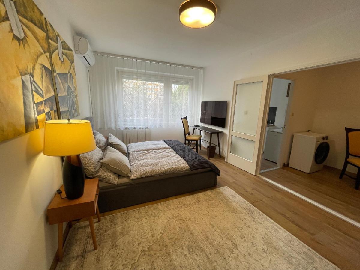 Apartament Le Petit Leisure Budapeszt Zewnętrze zdjęcie